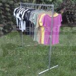 perchero de ropa tienda